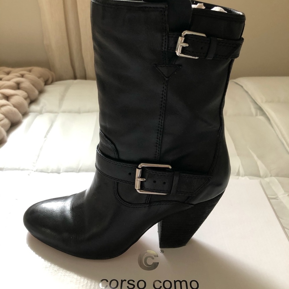 Corso Como Black Cowboy Boots. Size 8